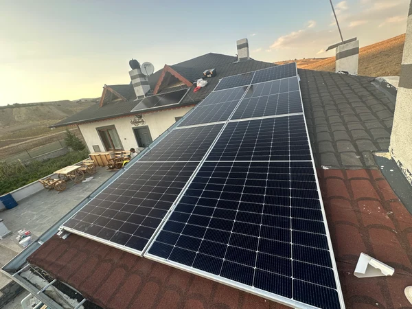 Konut Çatısında 6,2 kW Şebekeden Bağımsız Sistem — 4