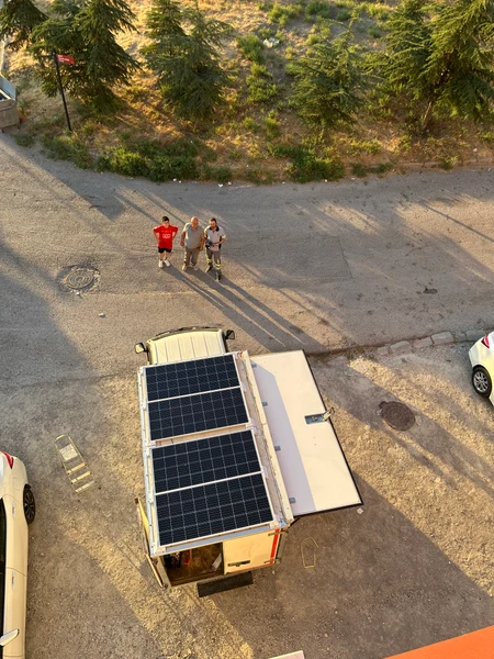 Mobil Satış Aracına Araç Üstü Solar Sistem — 4