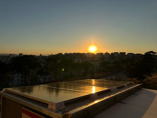 Mobil Satış Aracına Araç Üstü Solar Sistem — 6