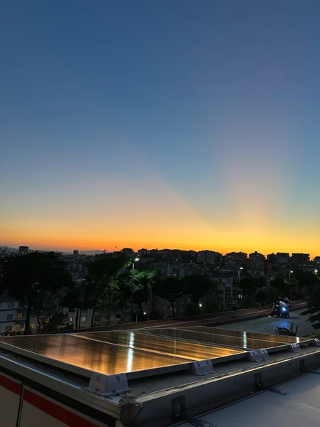 Mobil Satış Aracına Araç Üstü Solar Sistem — 7