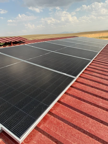 Süt Çiftliğinde 11 kW Şebekeden Bağımsız Sistem — 5